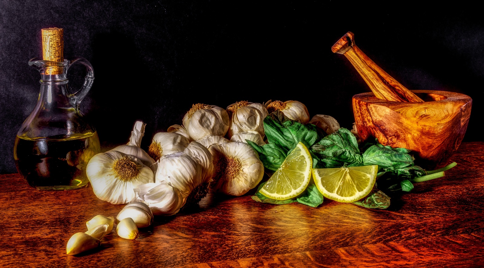 Pesto --- Photo by Jacek Kowalski
